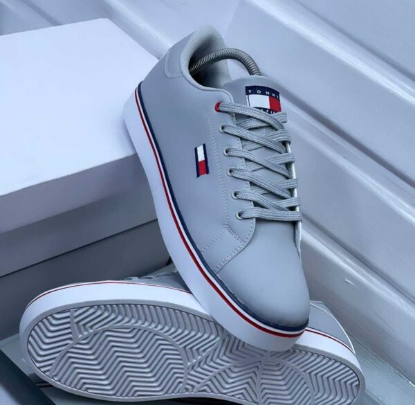 Tommy Hilfiger Sneakers - Image 2